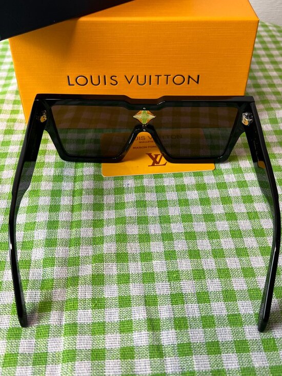 Louis Vuitton Black Frame Star-Embellished Sunglasses
